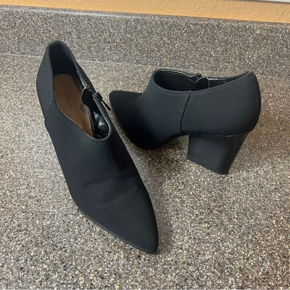 Donald Pliner Womens 9M Black Fabric Cuban High Heels Slip On/Zip Up Pointed Toe